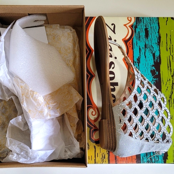 Zigi Soho, Sandals - Picture 2 of 4